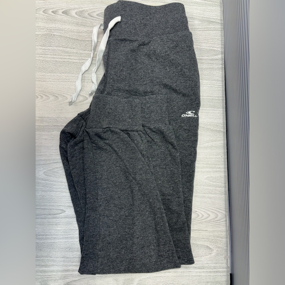 O’NEILL Jogging Pants- Women’s Size Medium- Grey
